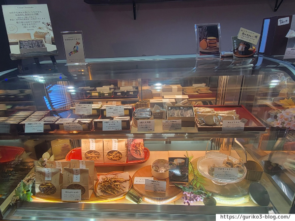 御八あんやなぎ 岐阜 柳ヶ瀬 羊羹チーズケーキ